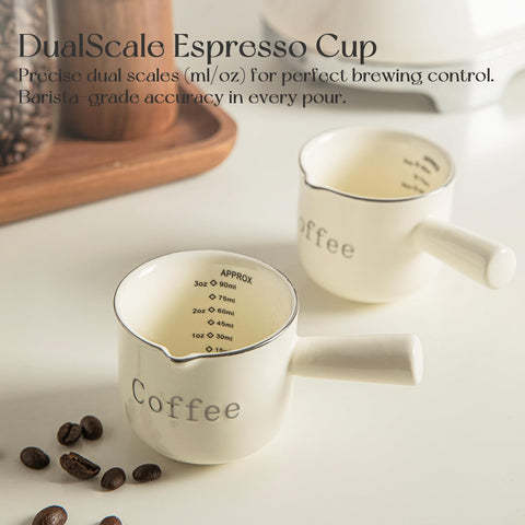 KEMORELA taza cerámica con pico para verter sin goteo.
