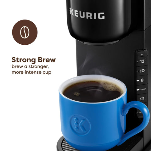 Keurig K-Express con depósito de 42 onzas para servir varias tazas.