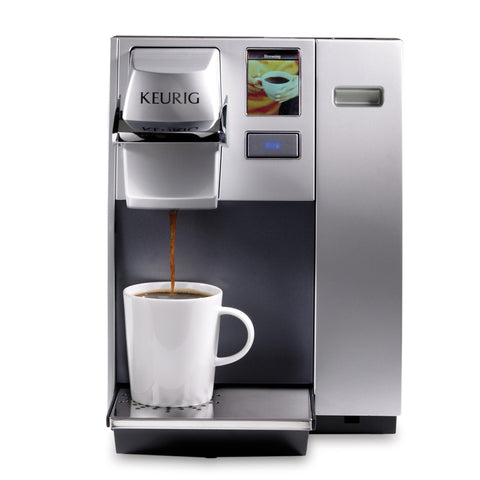 Keurig K155 Office Pro, pantalla táctil a color para seleccionar bebidas rápidamente.