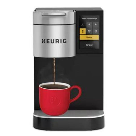Keurig K-2500 en instalación con plomería para suministro continuo