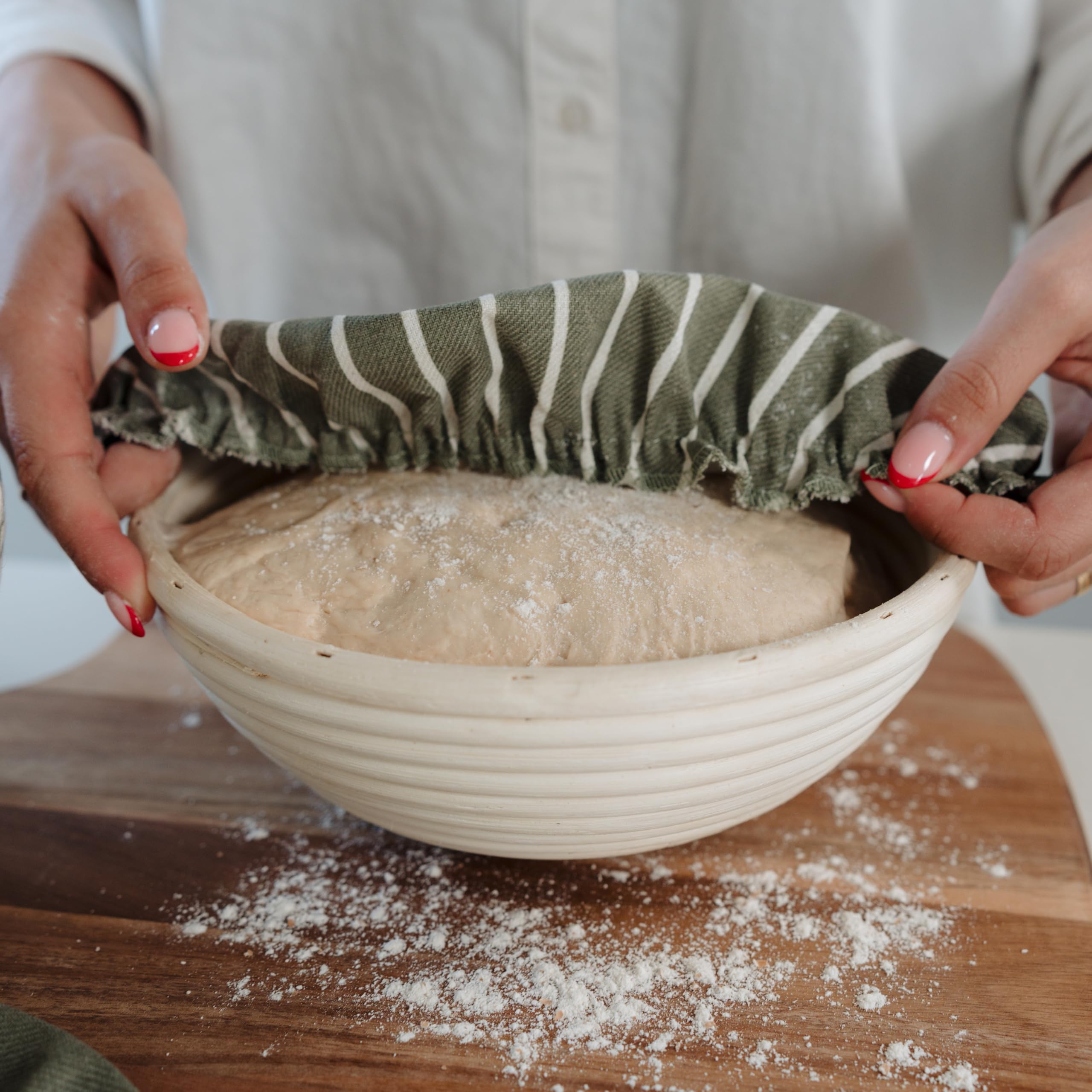Cubiertas Kibaga para fermentación de pan M protegen la masa durante la preparación.