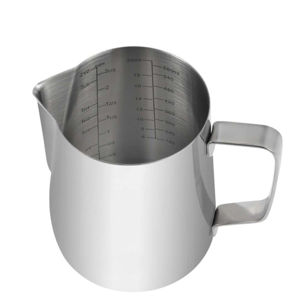 Copa de medición Kichwit en acero inoxidable con mango para manejo cómodo.