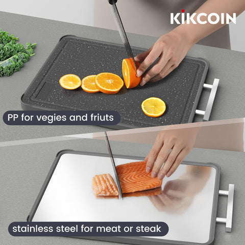 Tabla Kikcoin con zona de ajo integrada para preparar ingredientes.