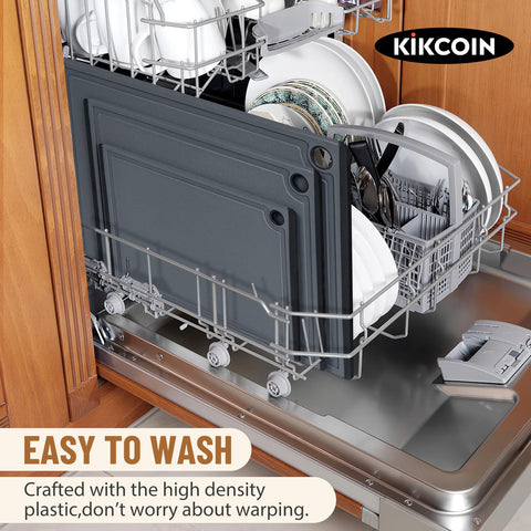 Kikcoin: canal para jugos y base estable en la mesa para mayor control.