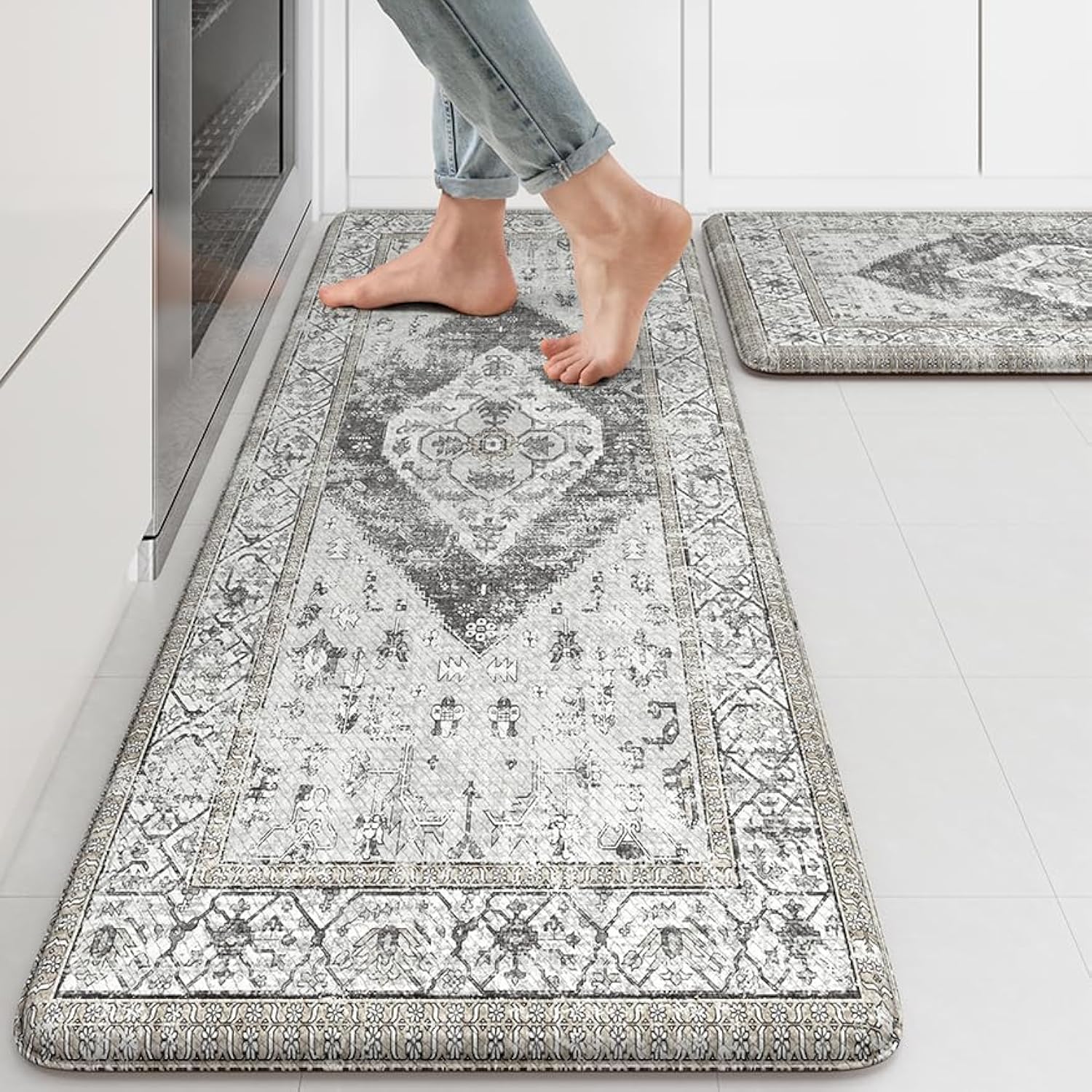 Alfombra KIMODE anti-fatiga en cocina, vista general, ofrece acolchado cómodo para estar de pie.