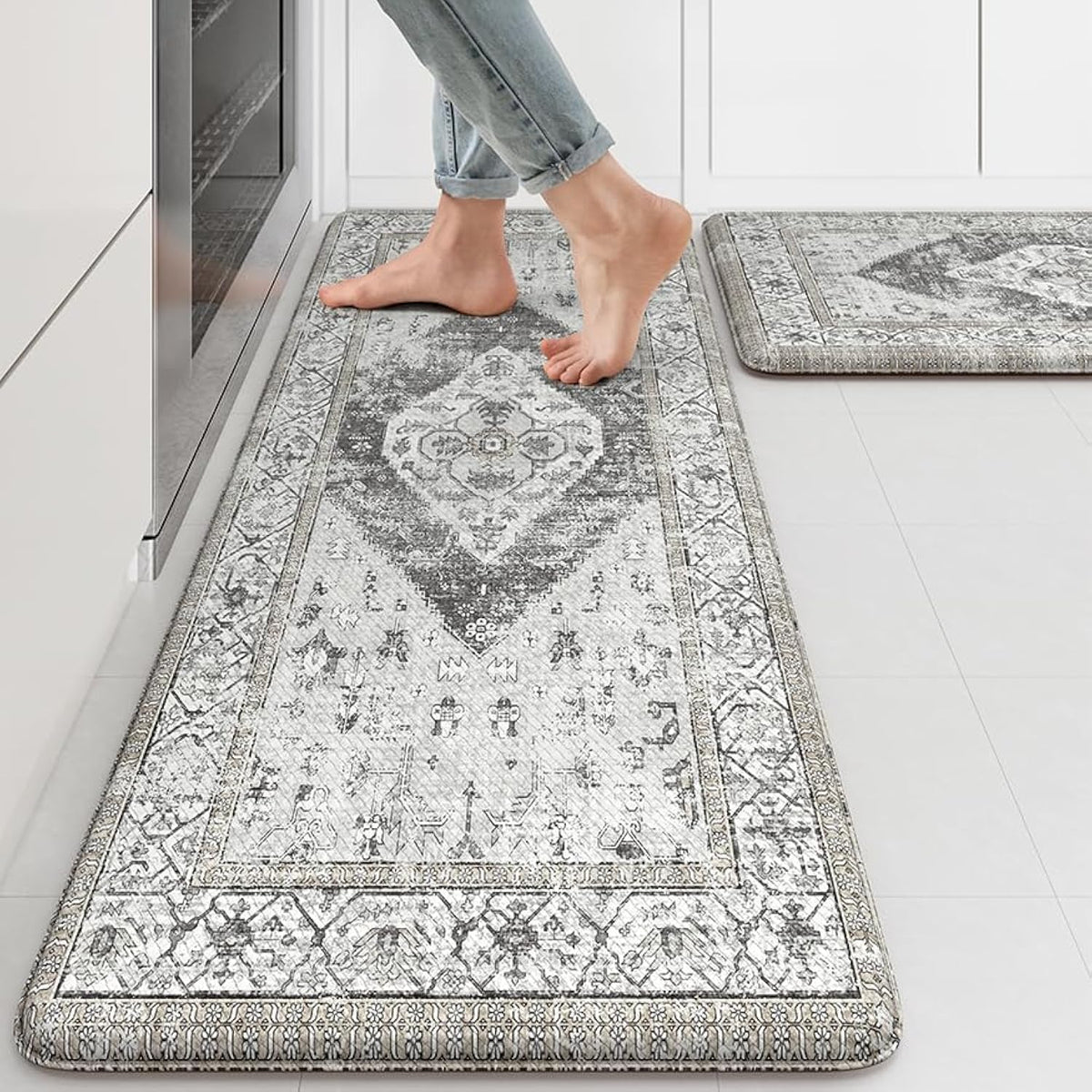 Alfombra KIMODE anti-fatiga en cocina, vista general, ofrece acolchado cómodo para estar de pie.