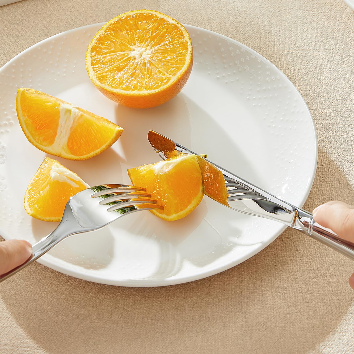Ideal para bodas y eventos, elevando la presentación de la mesa.