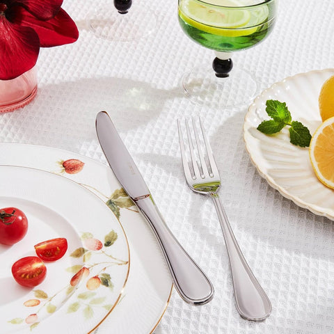 Kingstone presentación de mesa elegante para ocasiones especiales.
