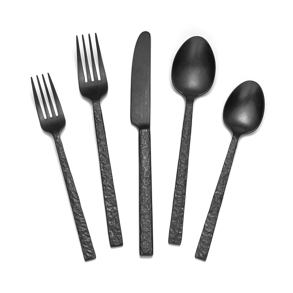 KINGSTONE set cubiertos negro mate, vista general para mesa familiar.