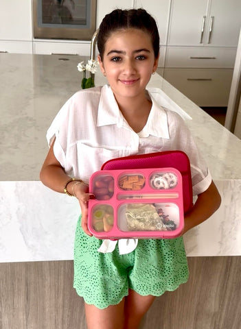 Kinsho bento set de cuatro partes, ideal para ruta escolar y viaje.