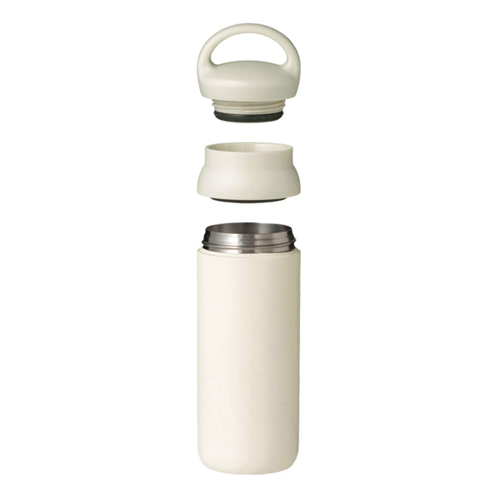 Kinto Dayoff Tumbler con asa ergonómica, cómodo al tacto para caminatas cortas.