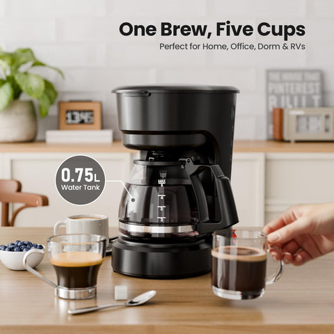 Kismile cafetera 5 tazas, sistema anti-goteo para mañanas limpias.