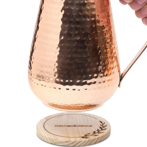 Patina natural en cobre puro que demuestra autenticidad con el uso