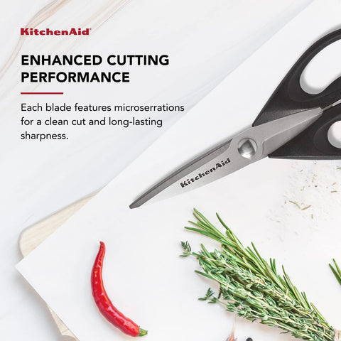 KitchenAid cortando pollo con control y corte limpio