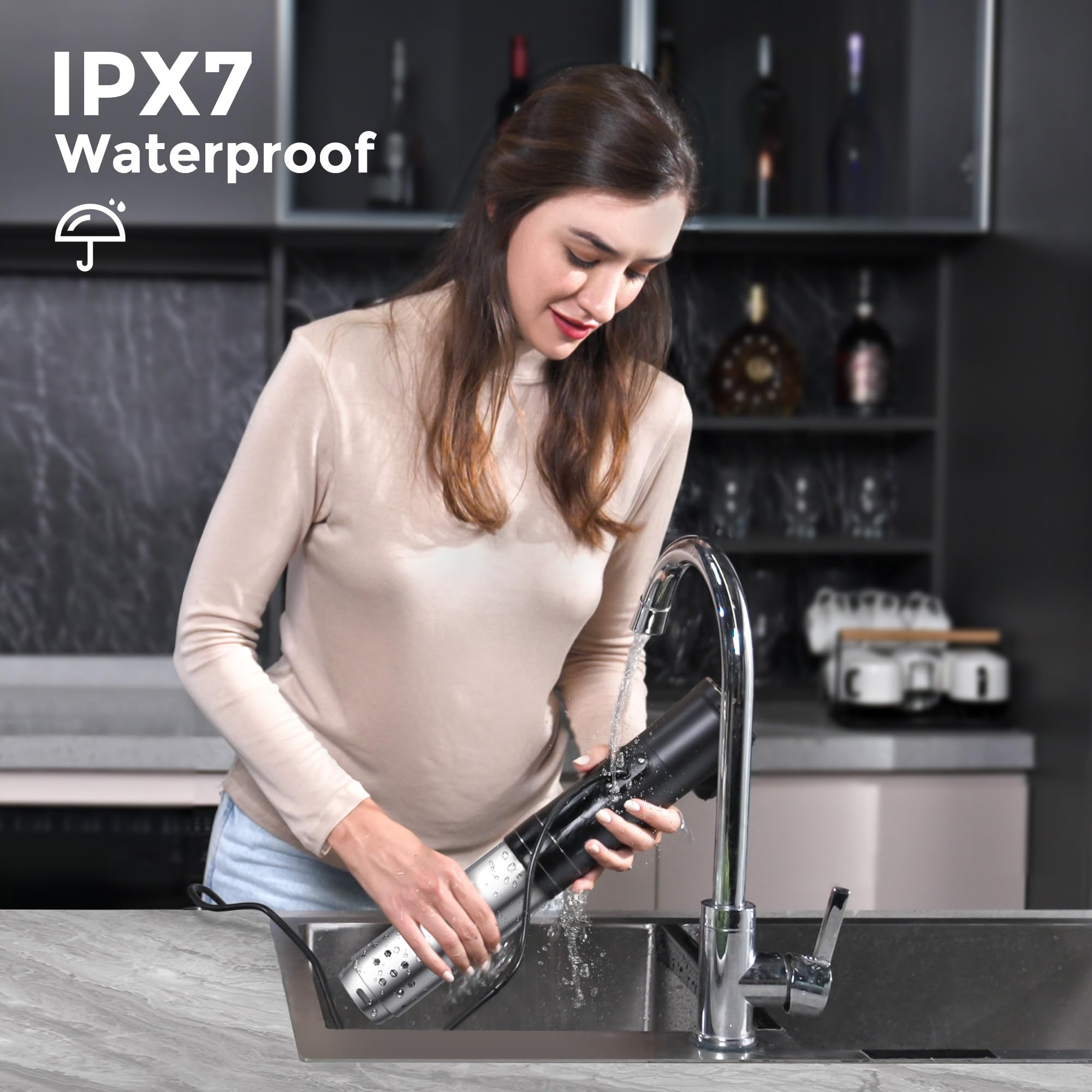 KitchenBoss Sous Vide Cooker, carcasa IPX7 y limpieza por inmersión.