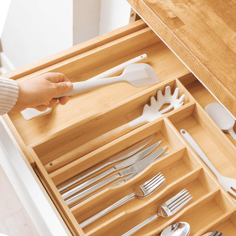 KitchenEdge dimensiones: profundidad de 17,4 pulgadas y altura de 2,7 pulgadas.