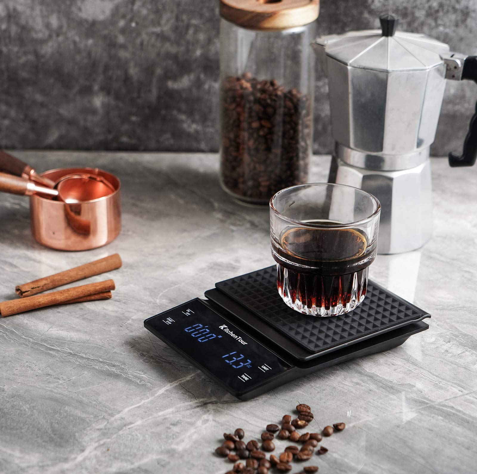 KitchenTour EK6002, conversión entre g, oz y ml para máxima flexibilidad.