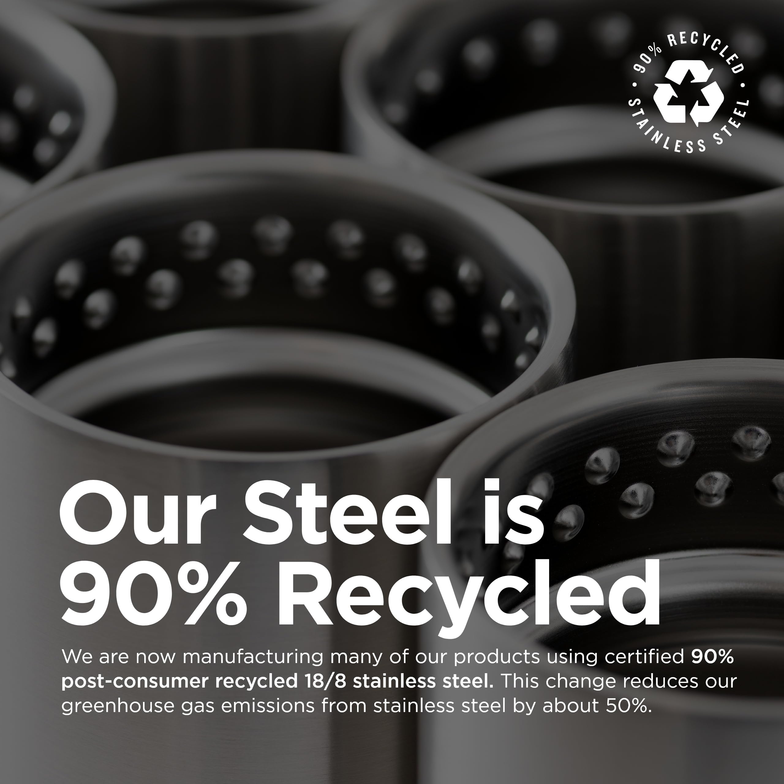 Cuerpo de acero inoxidable con 90% reciclado, opción sostenible para tu día.