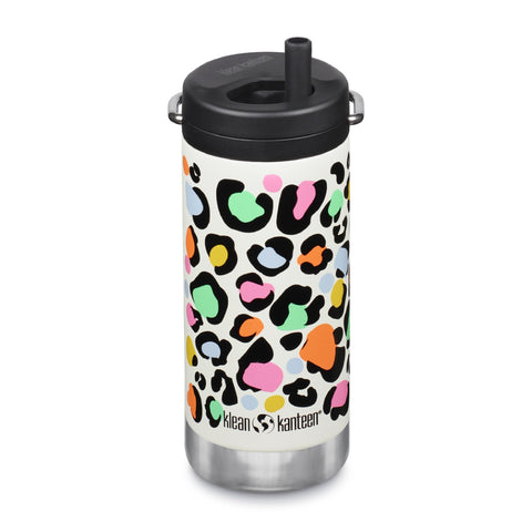 Klean Kanteen TKWide con tapa Café Cap en estampado leopardo, ideal para llevar café caliente.