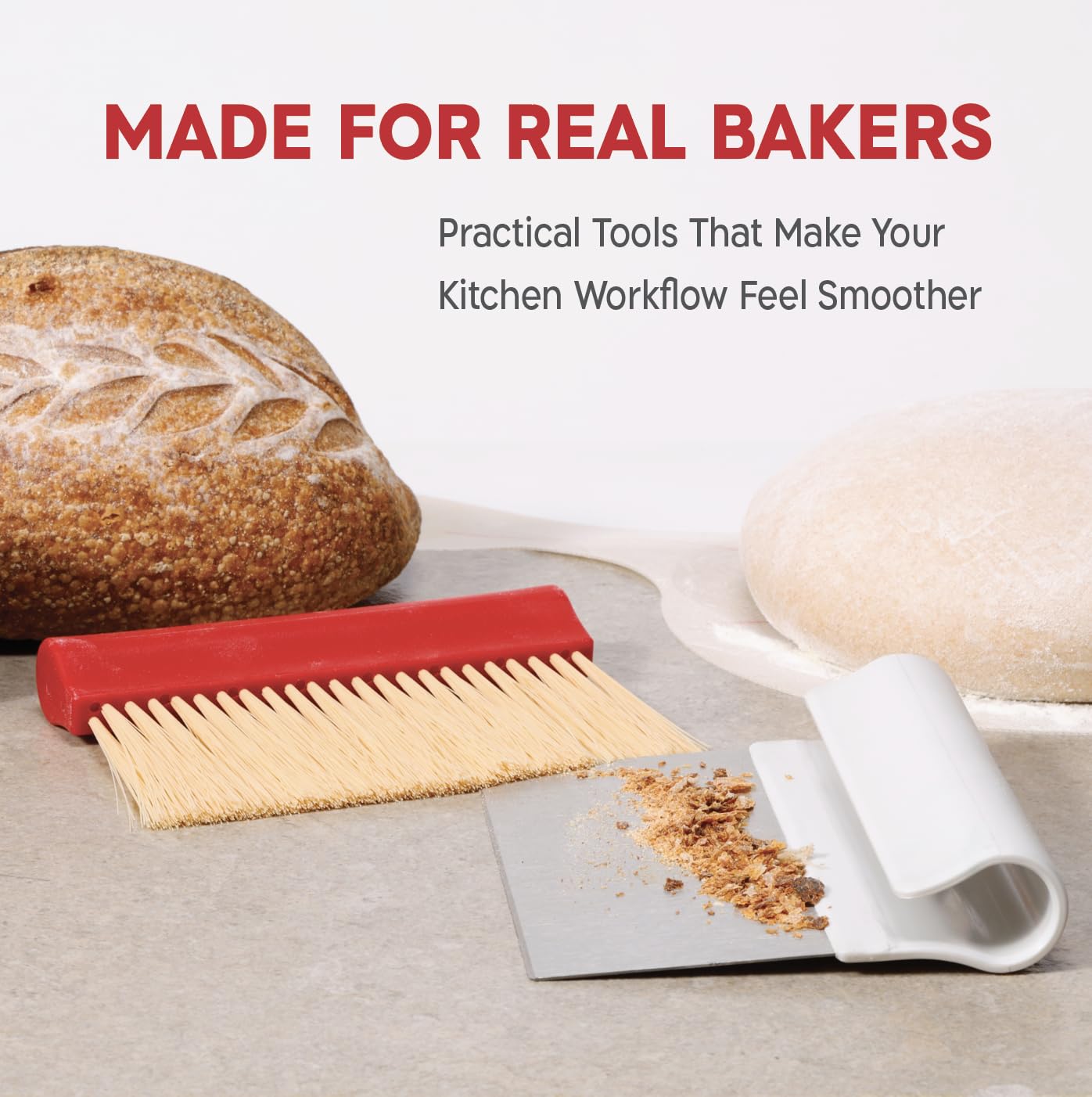 KneadAce útil para quitar harina y limpiar mesa de trabajo
