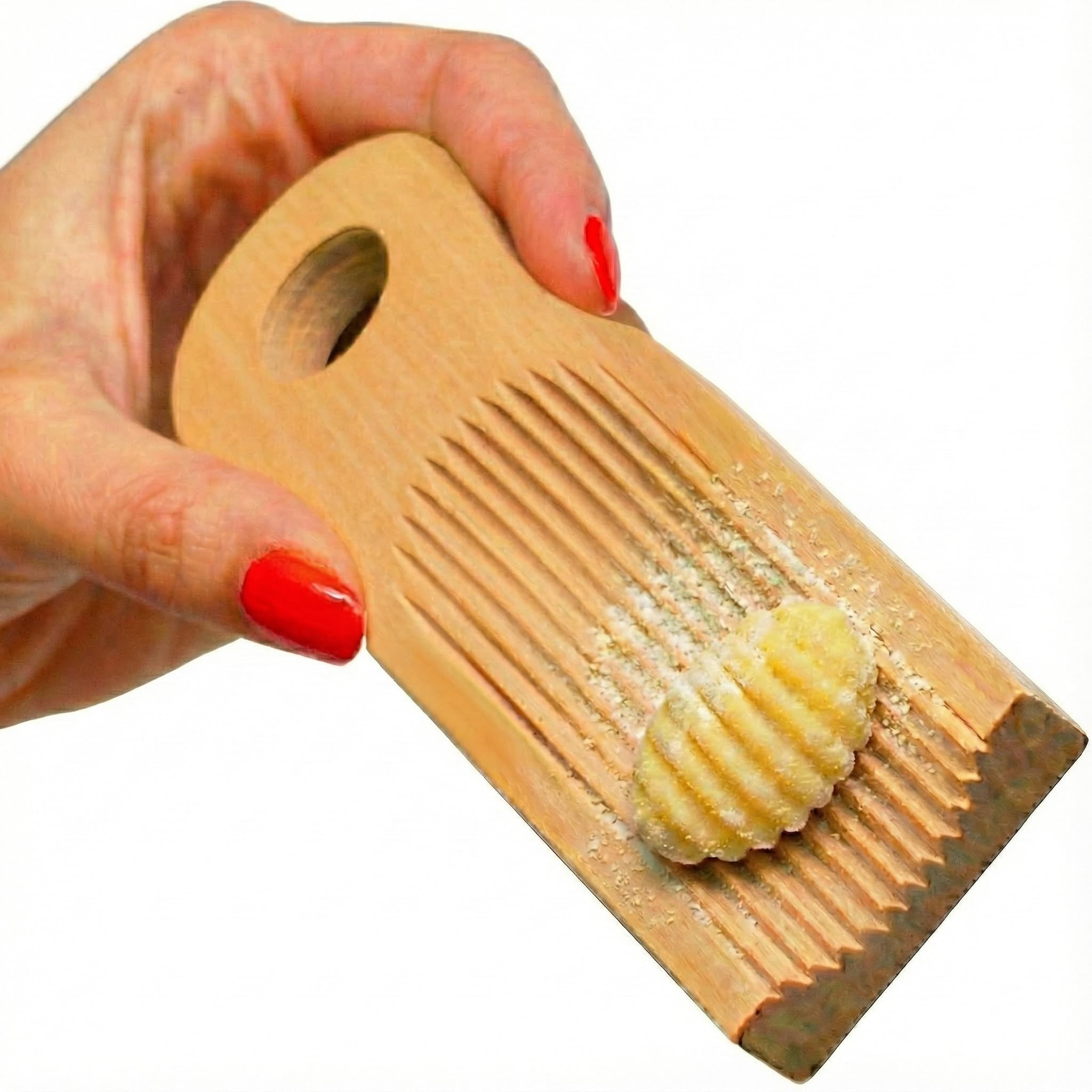 KneadEat tabla gnocchi curva, superficie ranurada para surcos que retienen salsa.
