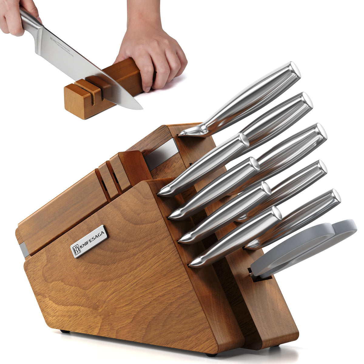 Conjunto KnifeSaga de 12 cuchillos para cortes precisos en la cocina.