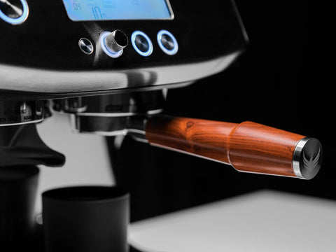 KNODOS diseño ergonómico aporta equilibrio durante el prensado