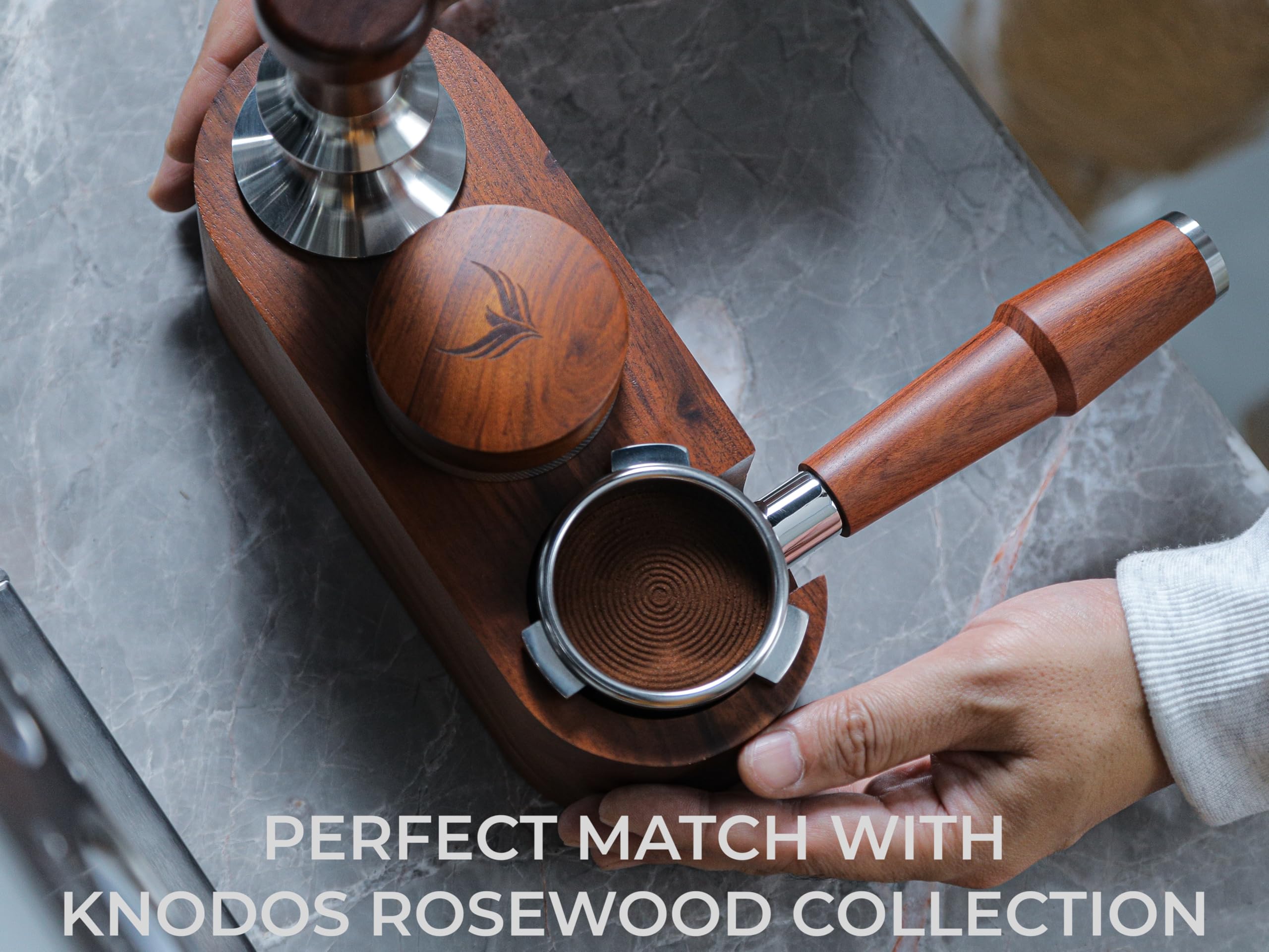 KNODOS distribuidor espresso en madera palo rosa, alineación para extracción uniforme
