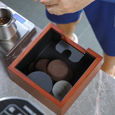 KNODOS Rosewood soporte para herramientas de tampado, organización eficiente.