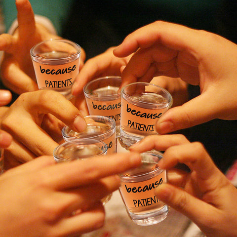 Uso versátil de Kolewo4ever para fiestas de enfermería
