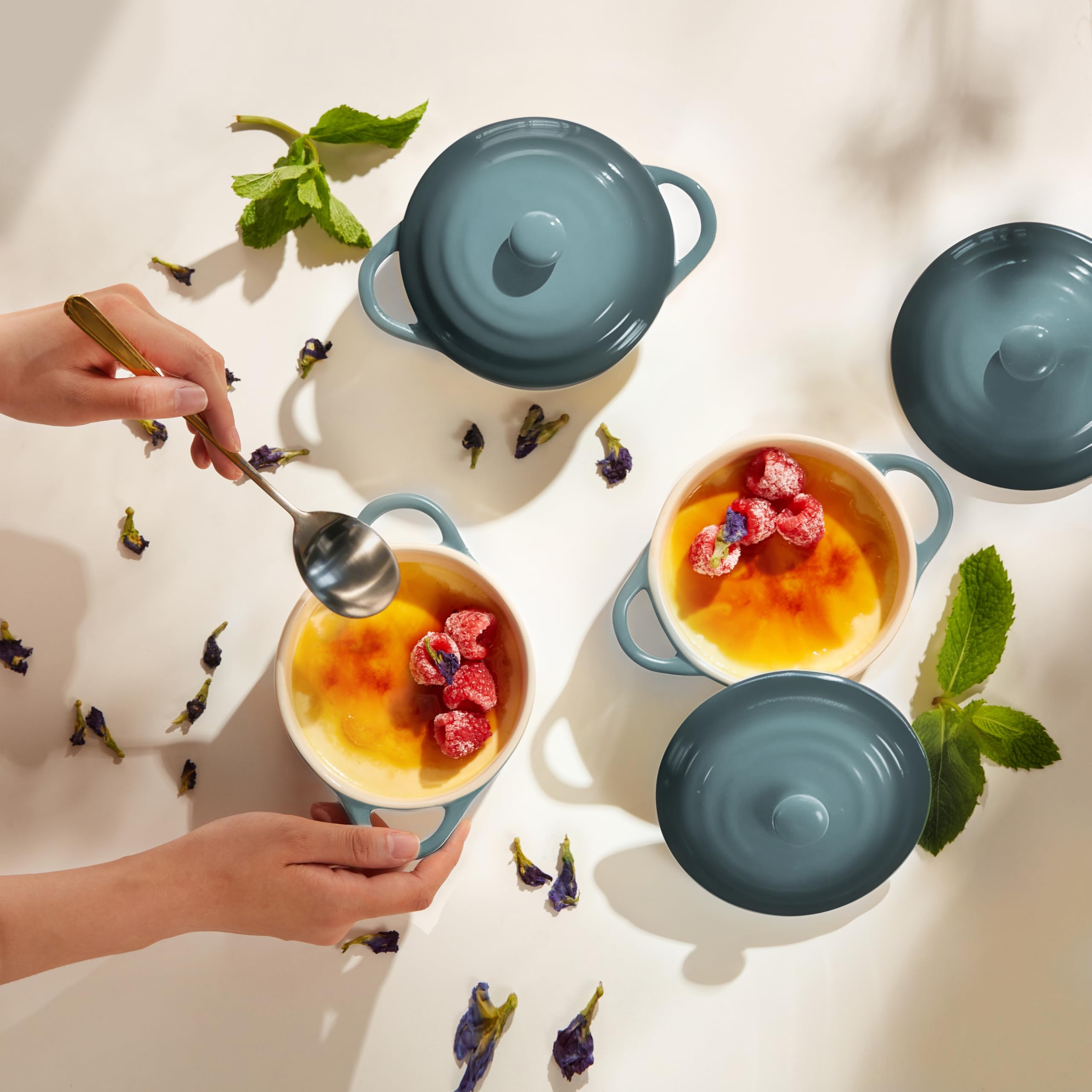 KooK cocotte cerámica resistente apta para horno y microondas.