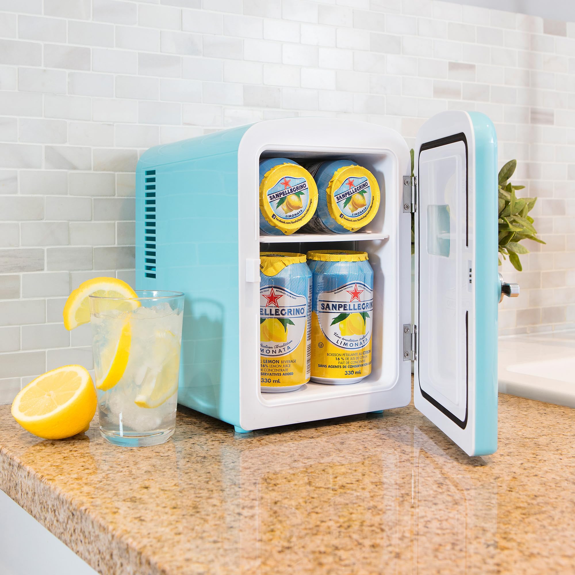 Koolatron Control de temperatura confiable para mantener items frescos.
