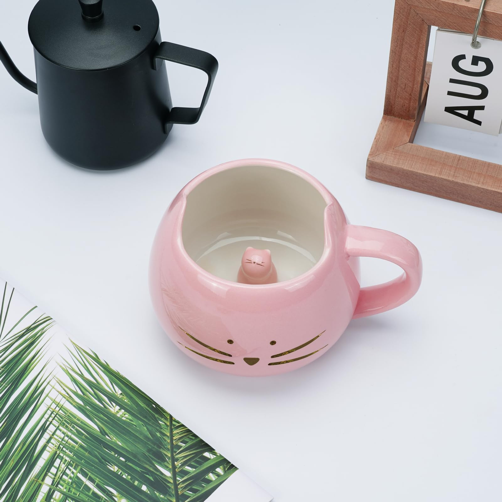 Taza Koolkatkoo capacidad 12oz para café, té o chocolate.