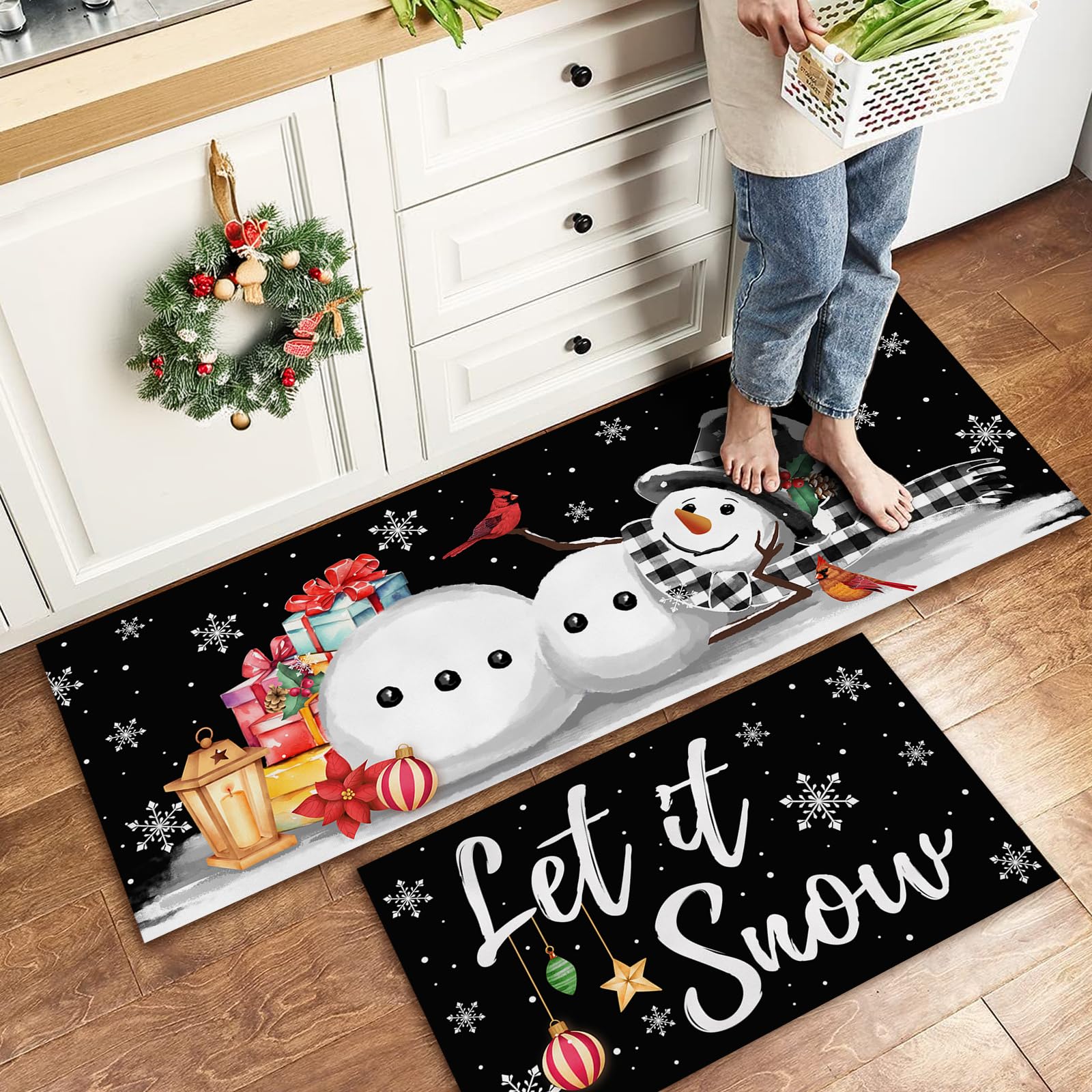 Korvita Let It Snow, alfombra rectangular 17x47, protege el suelo y añade encanto navideño.