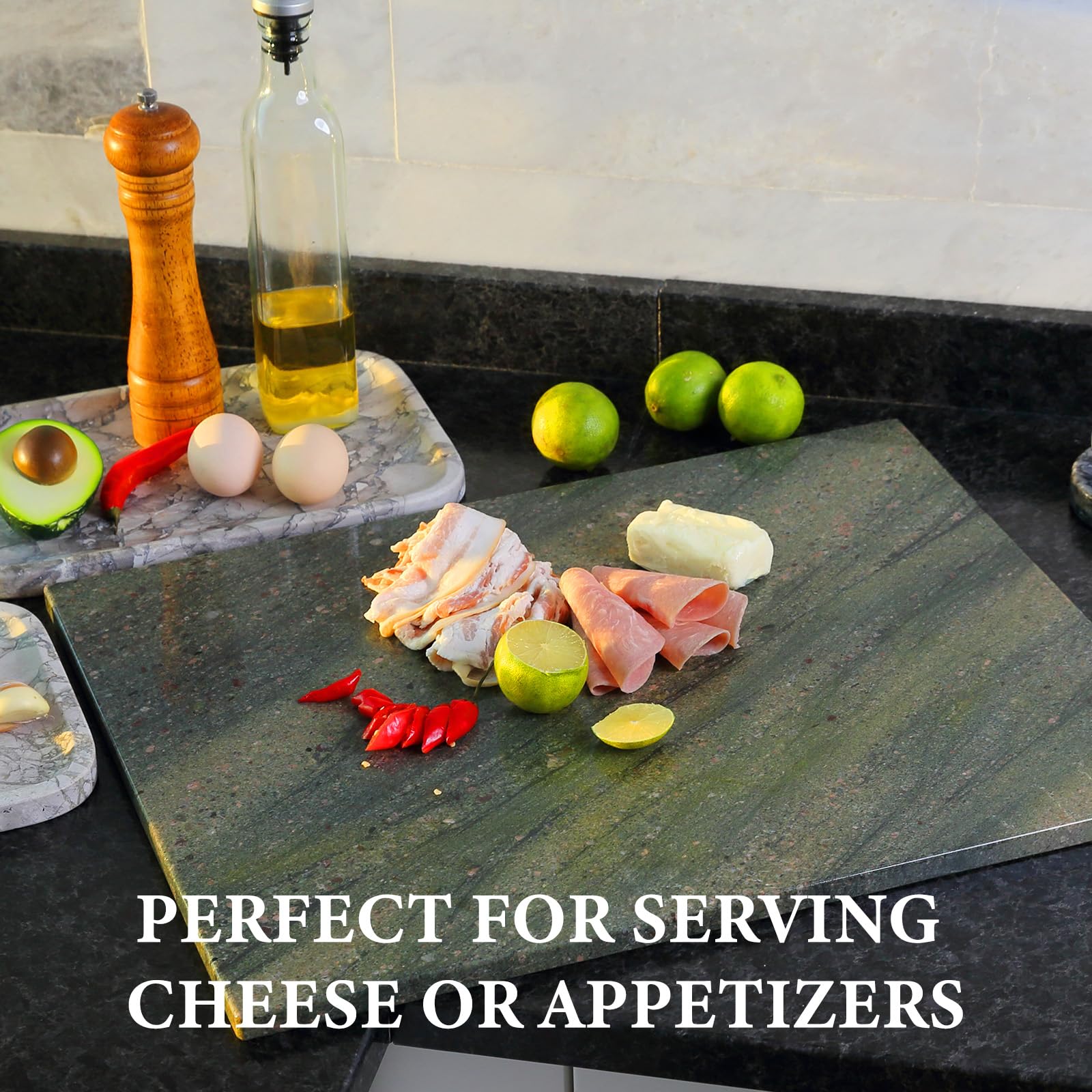 Koville superficie de servicio de granito, perfecta para embutidos, frutas y quesos.