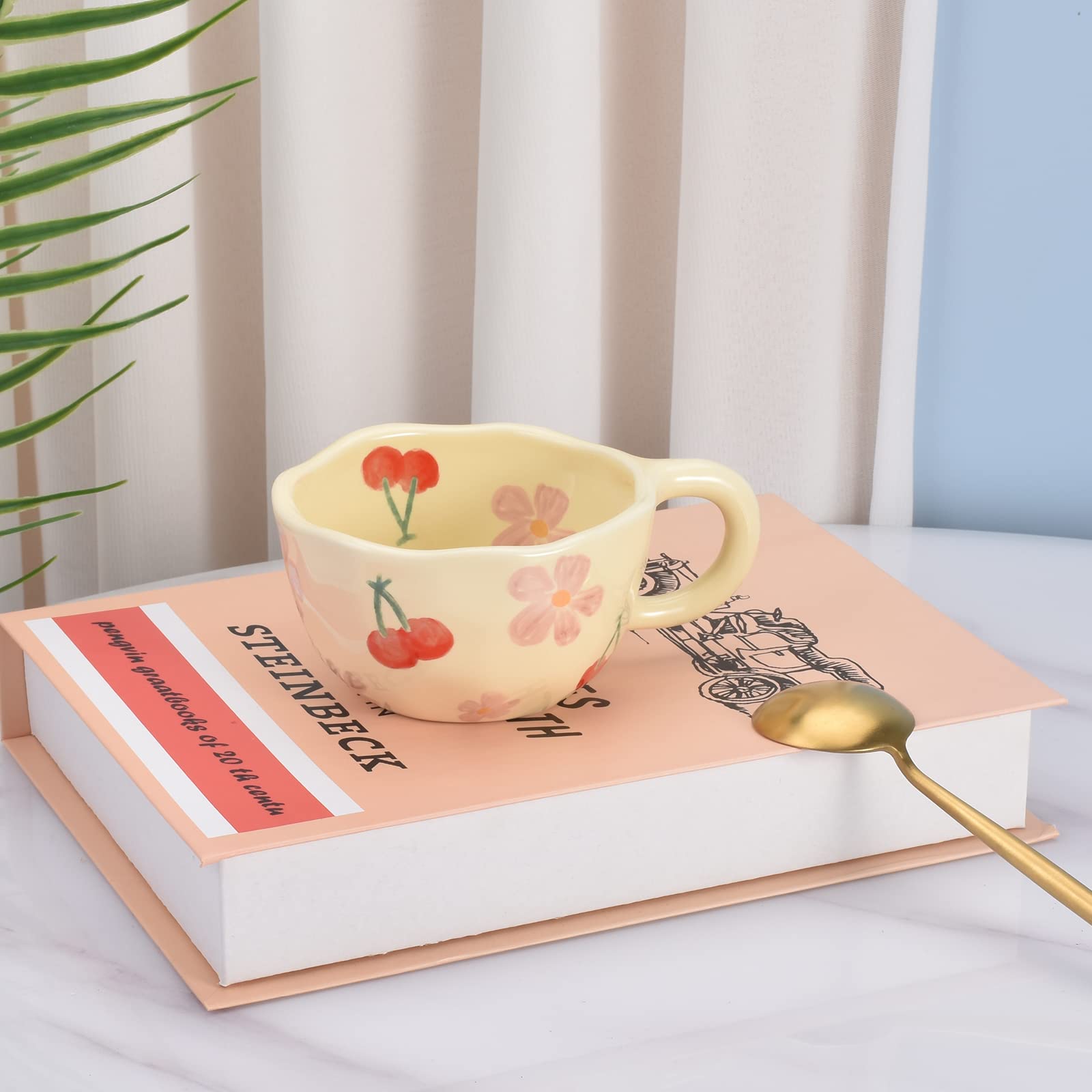 Taza Koythin cerámica 250 ml, ideal para latte o té.