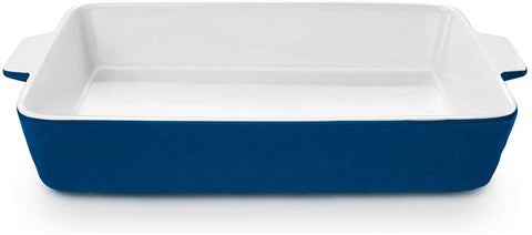 Fuente Krokori 4QT con borde ondulado para hornear y presentar en la mesa.