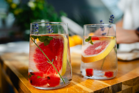 Uso versátil para agua, zumos y postres con Infinity.