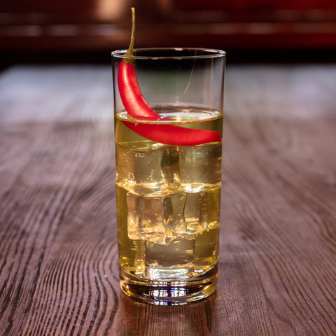 Krosno uso diario con vasos highball duraderos y fáciles de sostener