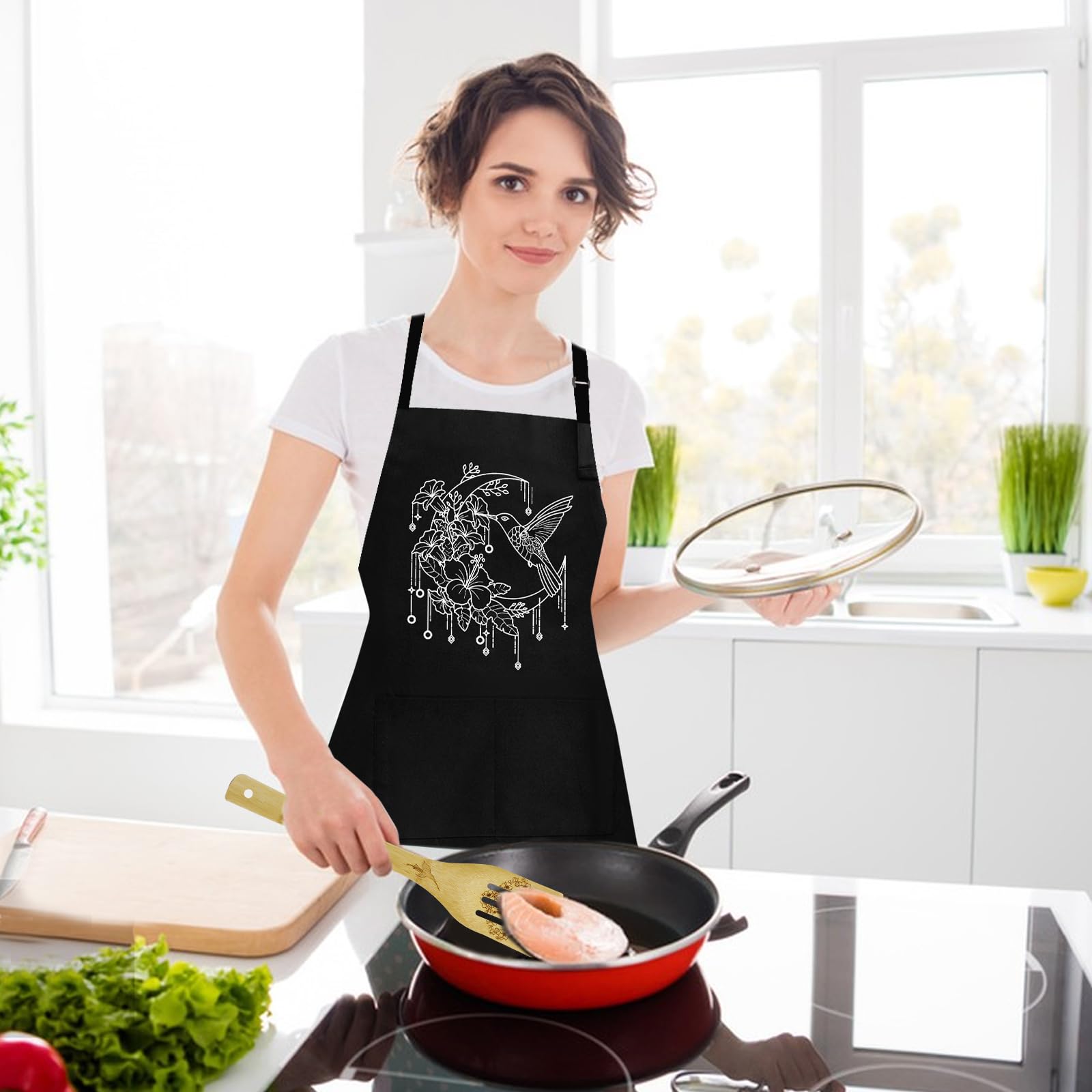 Kupnos cuchara sin ranuras de bambú, ideal para remover salsas.