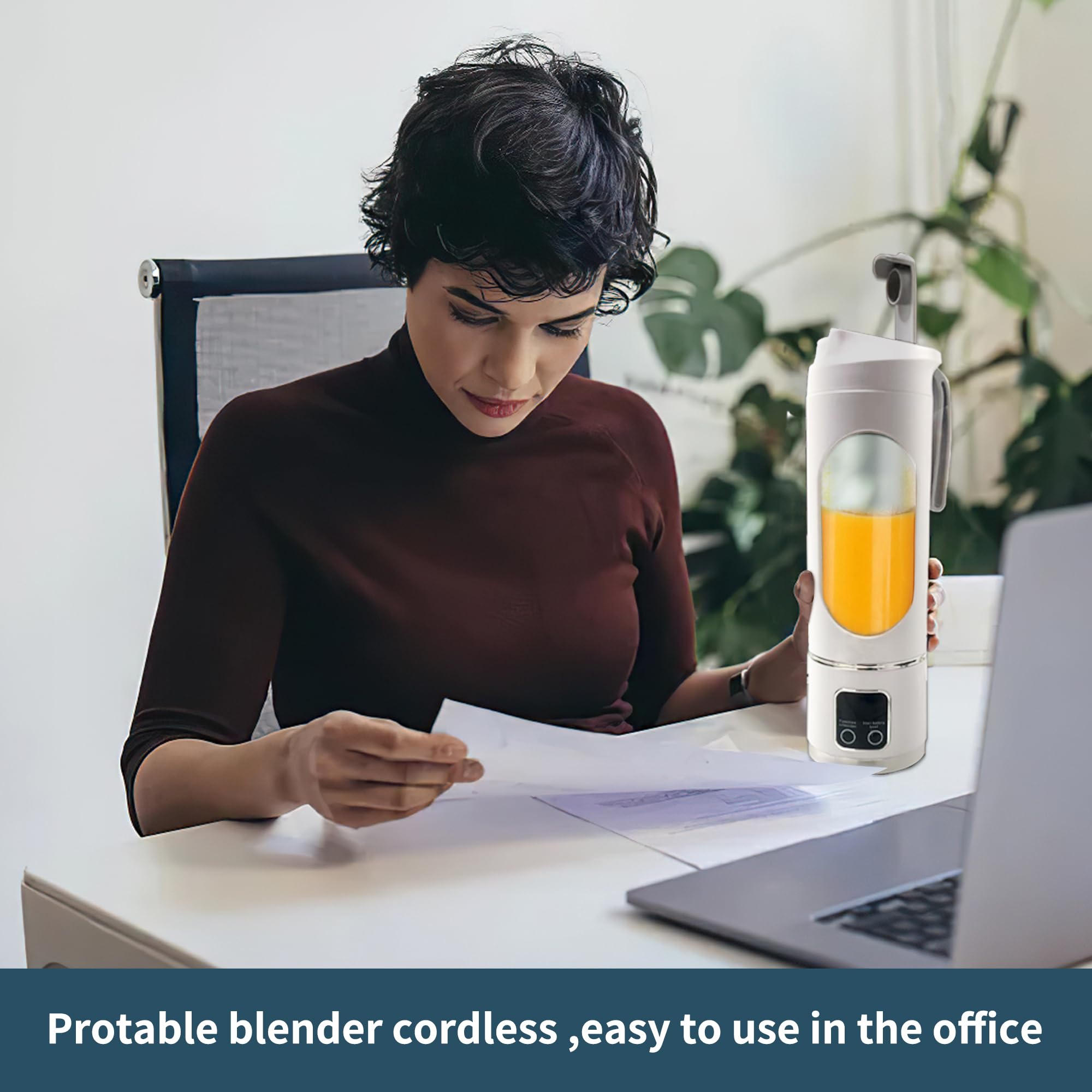 KUWEI licuadora portatil ideal para smoothies y pures.