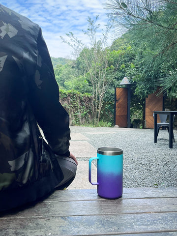 Uso al aire libre con la taza KXIAOCHEN para camping y viajes