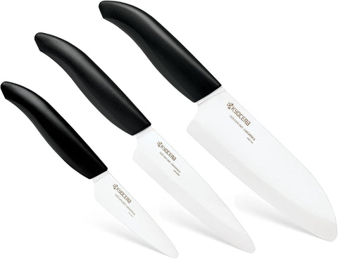 Kyocera Revolution Series Santoku de 5.5 pulgadas, afilado y ligero para cortar frutas y verduras.