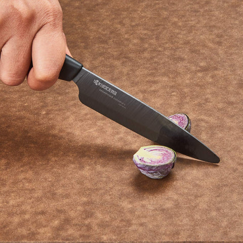 Conjunto Kyocera Revolution de cuchillos cerámicos en estuche de cocina