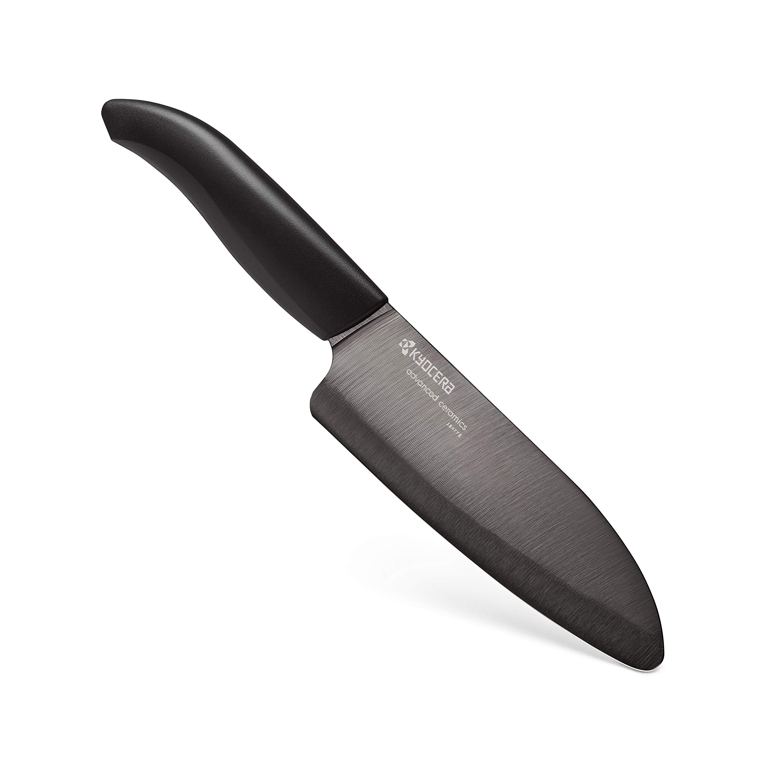 Cuchillo Kyocera Revolution Santoku, mango ergonómico, control preciso en la cocina diaria.