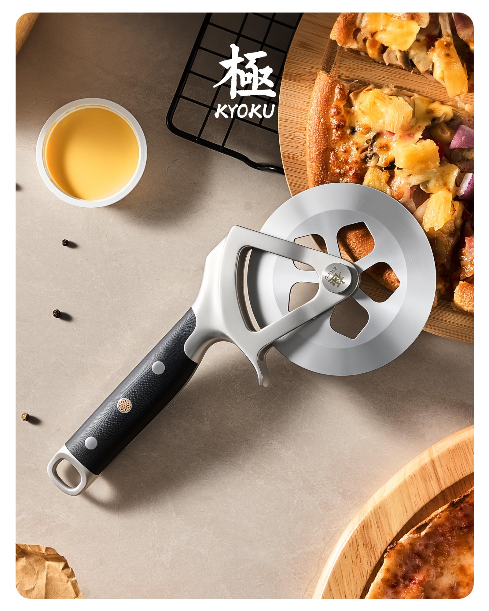 KYOKU cortador de pizza en caja regalo para celebraciones y cocina