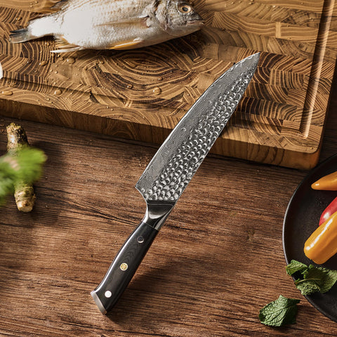 KYOKU Estuche rígido protege el cuchillo entre usos y transporte seguro.
