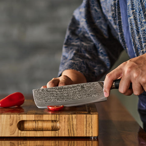 KYOKU Nakiri, empaque y caja atractiva para regalo o almacenamiento.