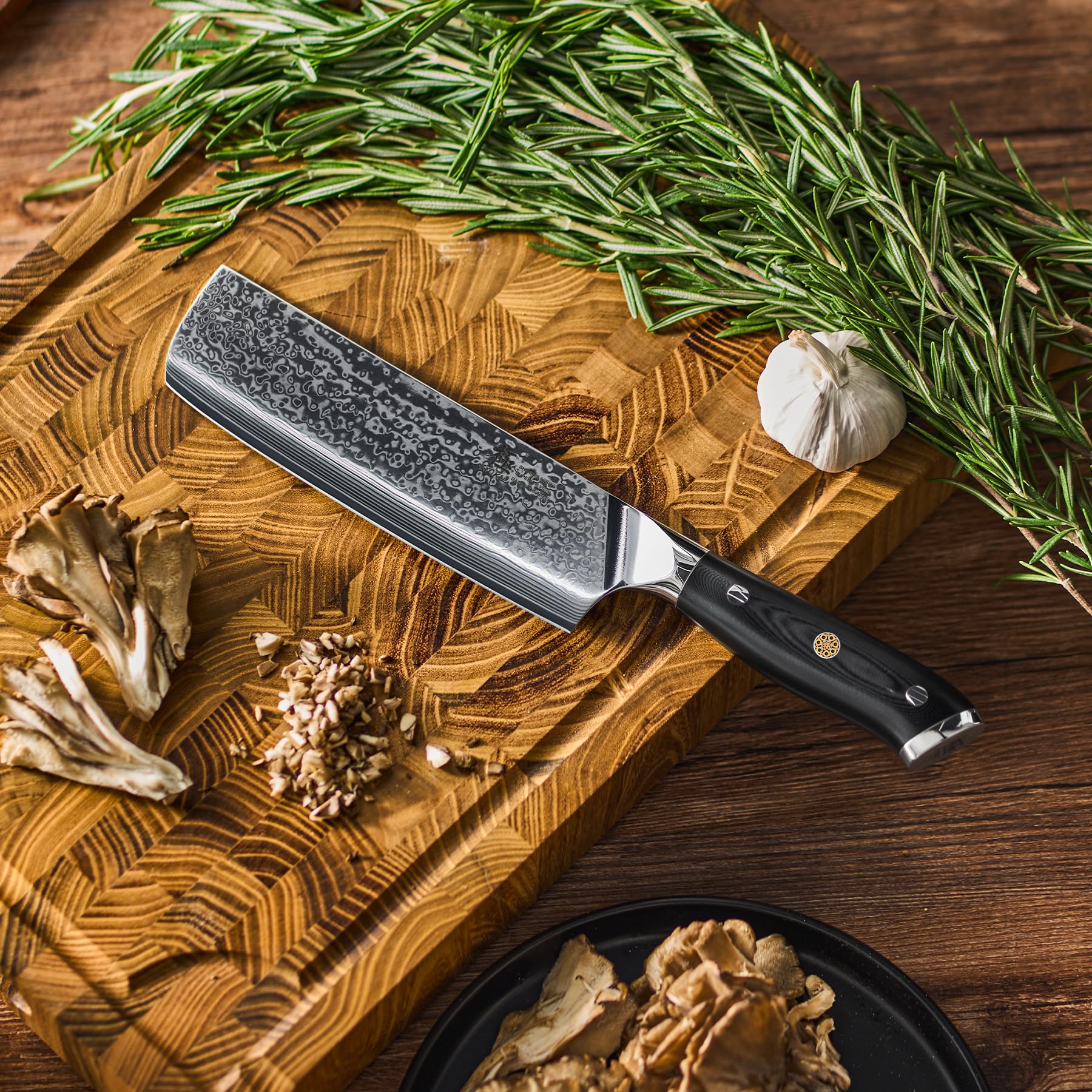 KYOKU Nakiri para uso diario en la cocina.