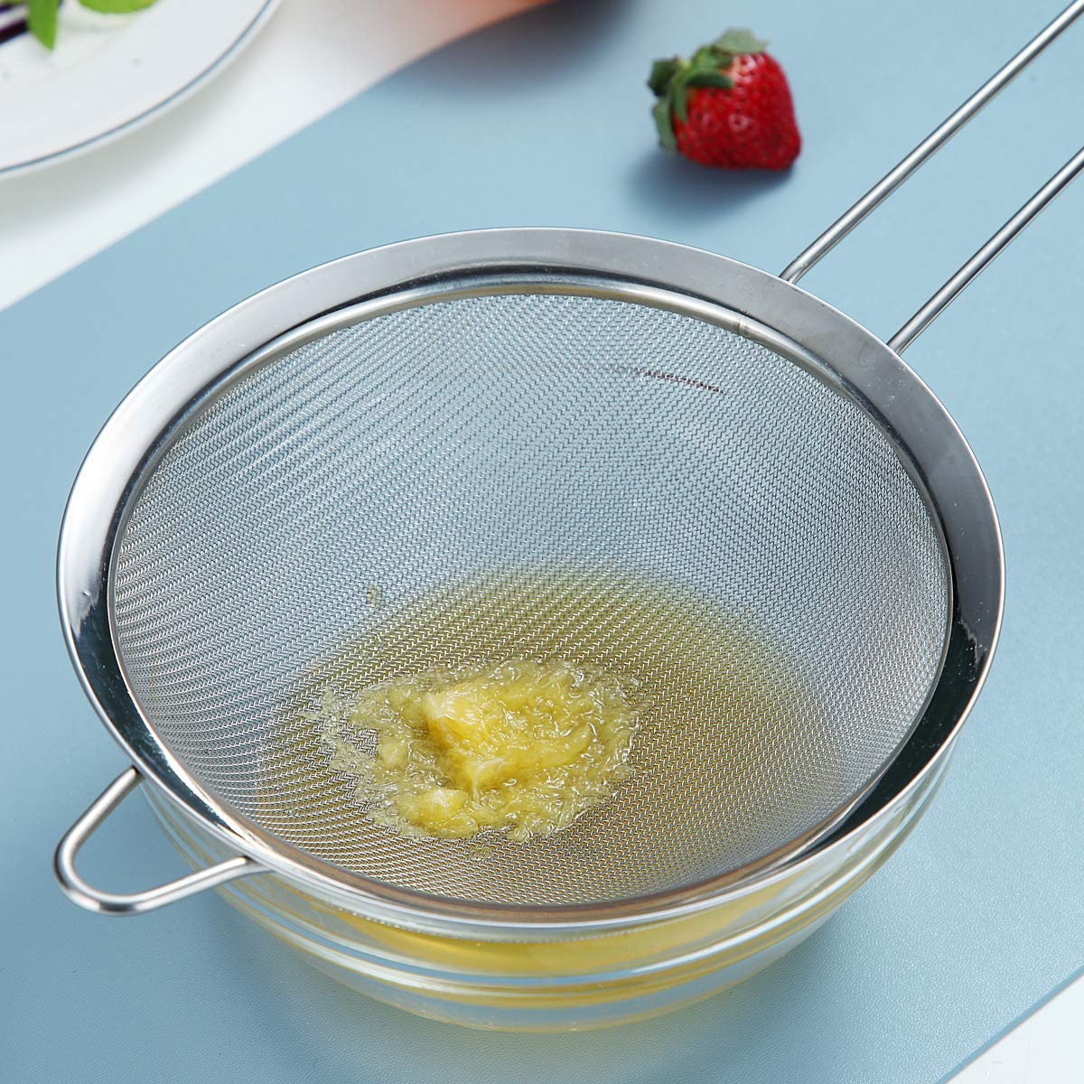 Kyraton útil para escurrir pasta y verduras frescas.